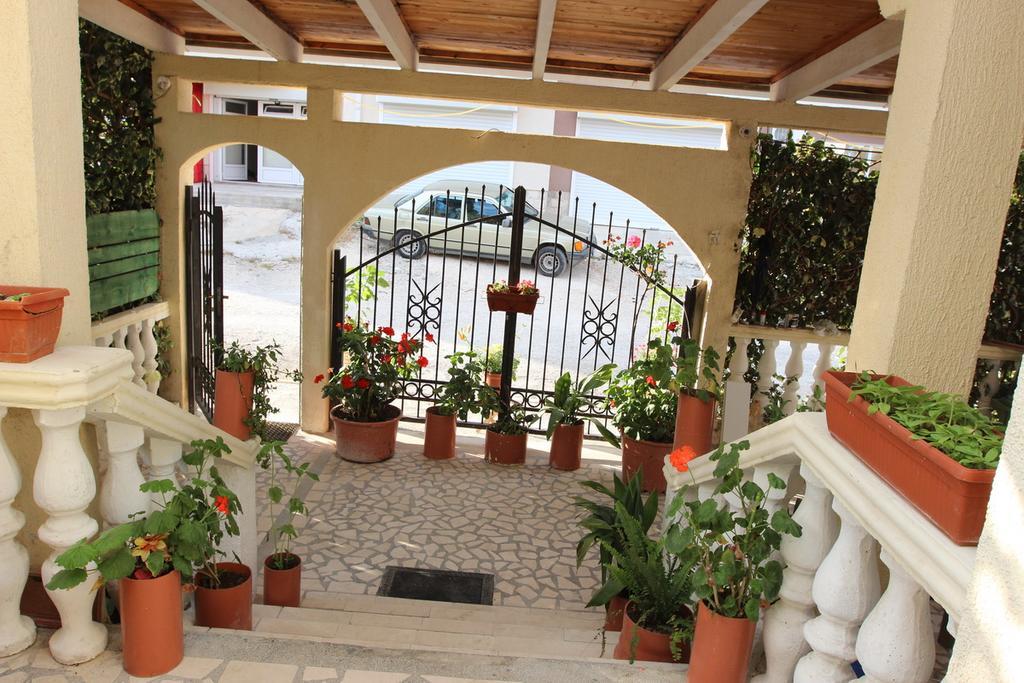 Apartment Sandra Budva Luaran gambar